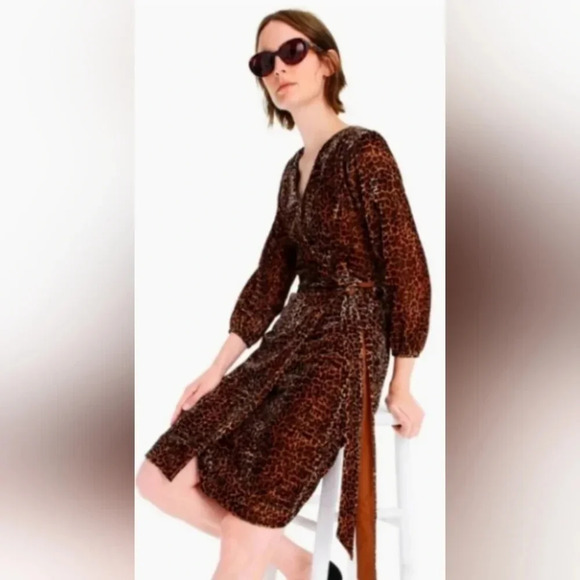 NWT J. Crew True Wrap Lined Dress in  Drapey Velvet Leopard Print Midi Size 00 - Picture 3 of 16